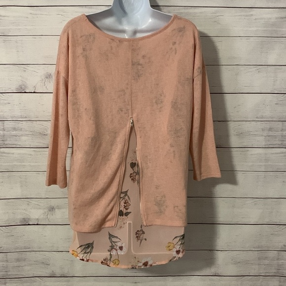 EUC NY&C Soho Jeans Coral Layered Lightweight Blouse/Sweater - Picture 7 of 10